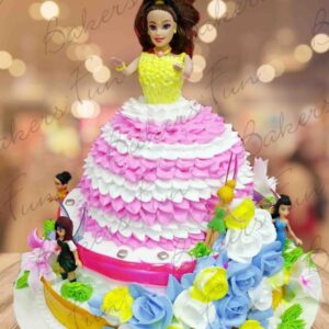Barbie in a Bloomingdale Cake