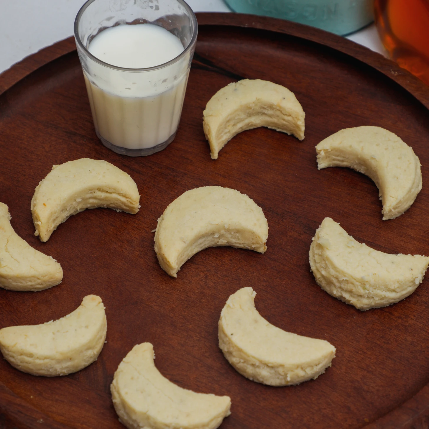 Chand Biscuits Chand Biscuits